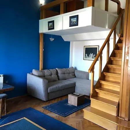 Vanilla Loft Apartment *